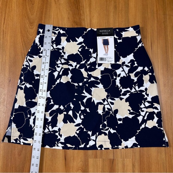 Rafaella Cream and White A-line Mini Skirt Resort Wear - Picture 7 of 11